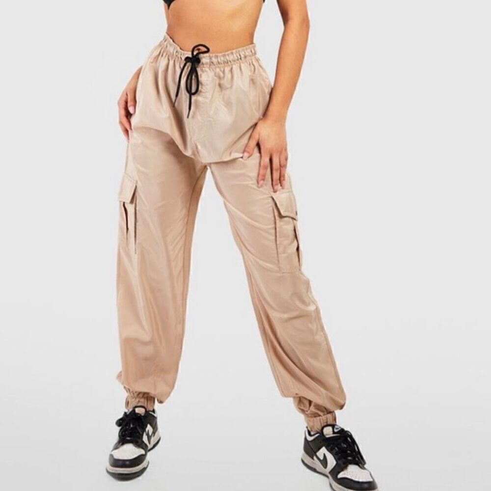 Boohoo windbreaker nude tan beige khaki baggy cargo pants drawstring joggers siz